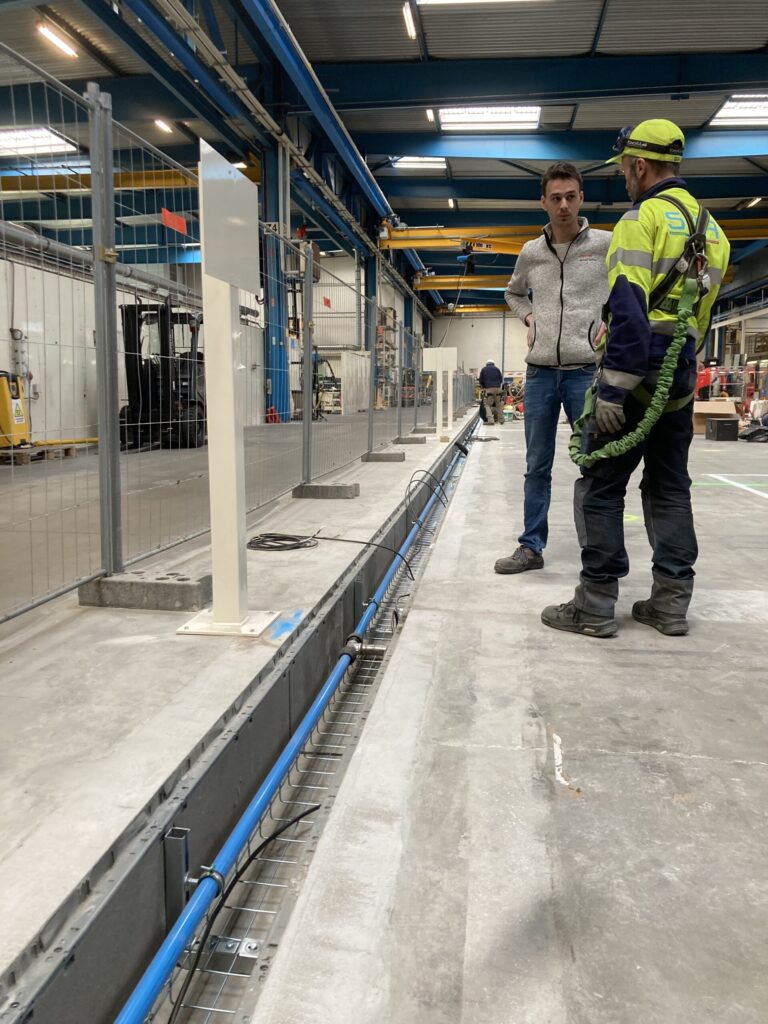 installation de tuyauteries multi-fluides pour l’industrie manufacturière